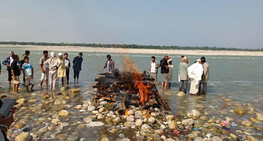राष्ट्रिय सम्मानका साथ गरियो विपीनको अन्त्येष्टि