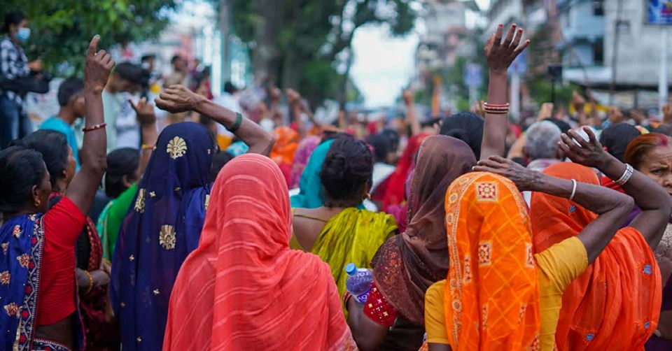 लघुवित्त पीडितको पुनः आन्दोलन : माइतीघरमा आमरण अनशन, कर्जा खारेजदेखि चर्को ब्याज मिनाहासम्मको माग