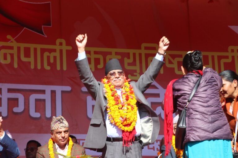 अब सच्चिएर अघि बढ्ने प्रचण्डको प्रण