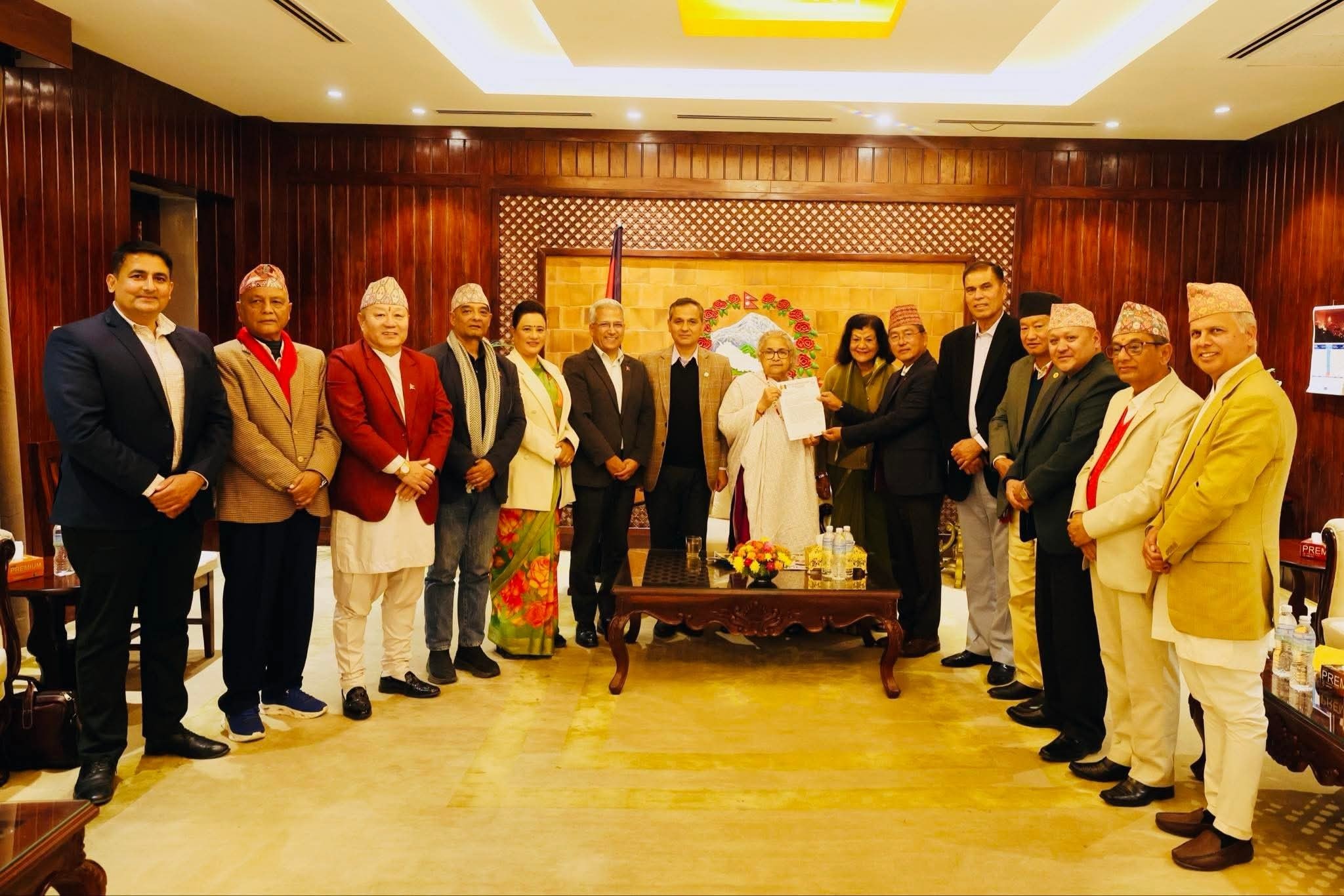 राप्रपाले सरकारलाई बुझायो ज्ञापनपत्र, नवीन समझदारीको मागदेखि जेनजीहरुमाथिको दमनको विरोधसम्म